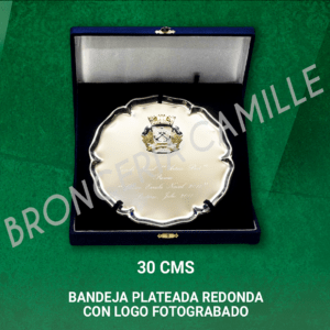 BANDEJA PLATEADA REDONDA CON LOGO FOTOGRABADO Y ESTUCHE 30 CMS DE DIÁMETRO