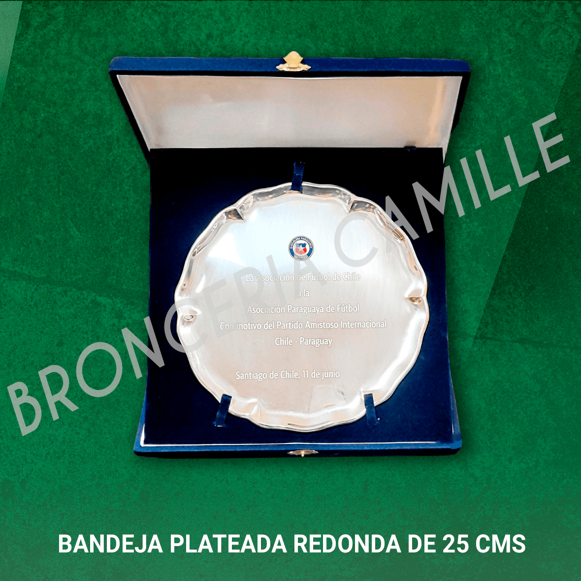 Bandeja plateada redonda de 25 cms