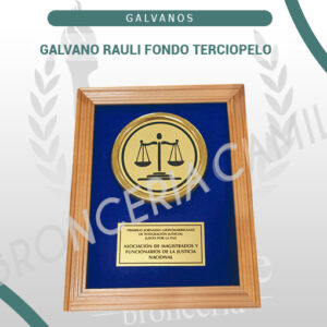 Galvano Rauli fondo terciopelo