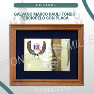Galvano marco raulí fondo terciopelo con placa