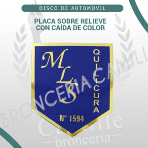 Placa sobre relieve con caída de color