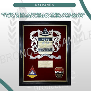 Galvano e9. marco negro con dorado, logos calados y placa de bronce cuarceado grabado pantografo