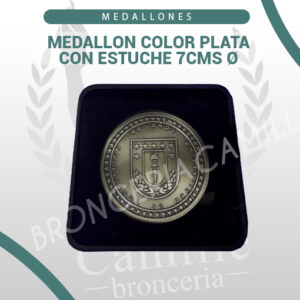 Medallon color plata con estuche<br> 7cms ø
