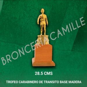 Trofeo Carabinero de transito base madera